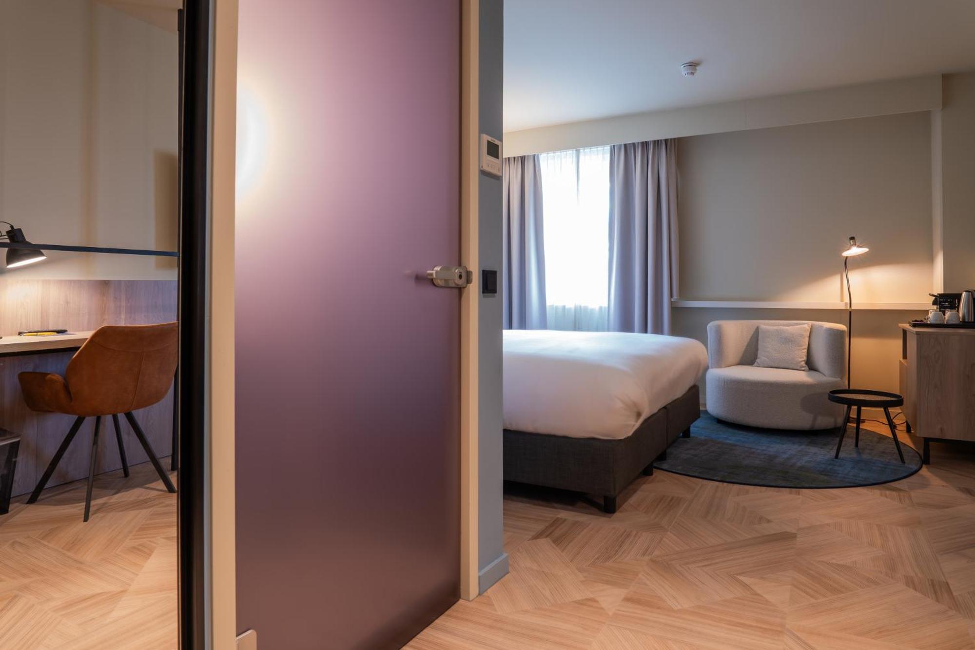 โกลเดน ทิวลิป ไลเดน เซ็นเตอร์ Hotel เลเดน ภายนอก รูปภาพ